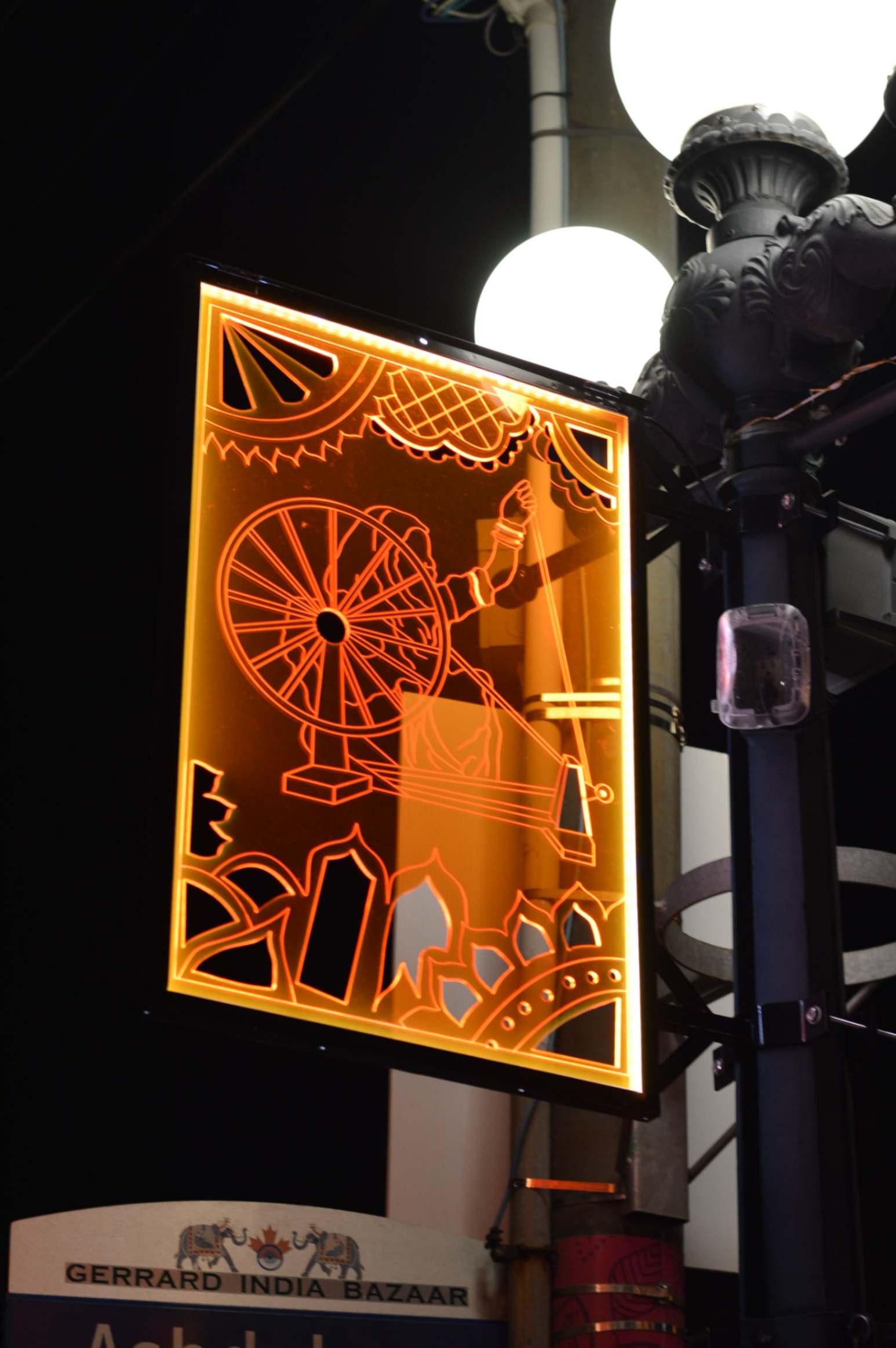 jpeg-optimizer_4_Indian Bazaar Street Illuminated Art